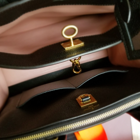 LOUIS  VUITTON City Streamer MM. Mag - Picture 11 of 16